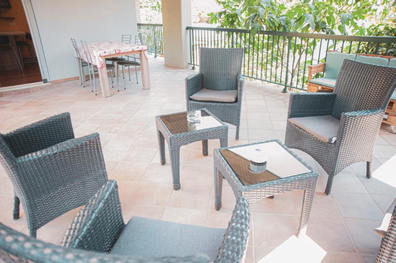 Il Mughetto - Appartamento Con Terrazza Privata San Quirico d'Orcia Luaran gambar