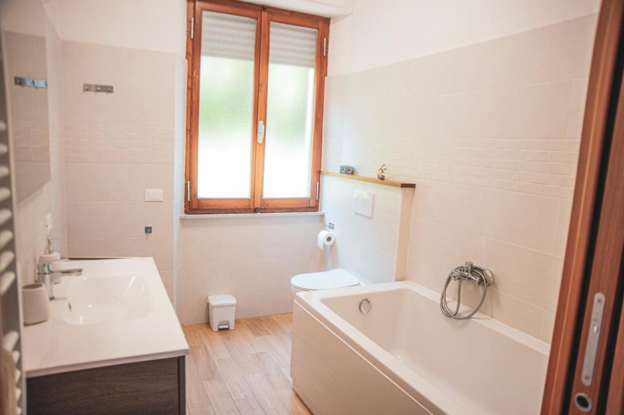 Il Mughetto - Appartamento Con Terrazza Privata San Quirico d'Orcia Luaran gambar